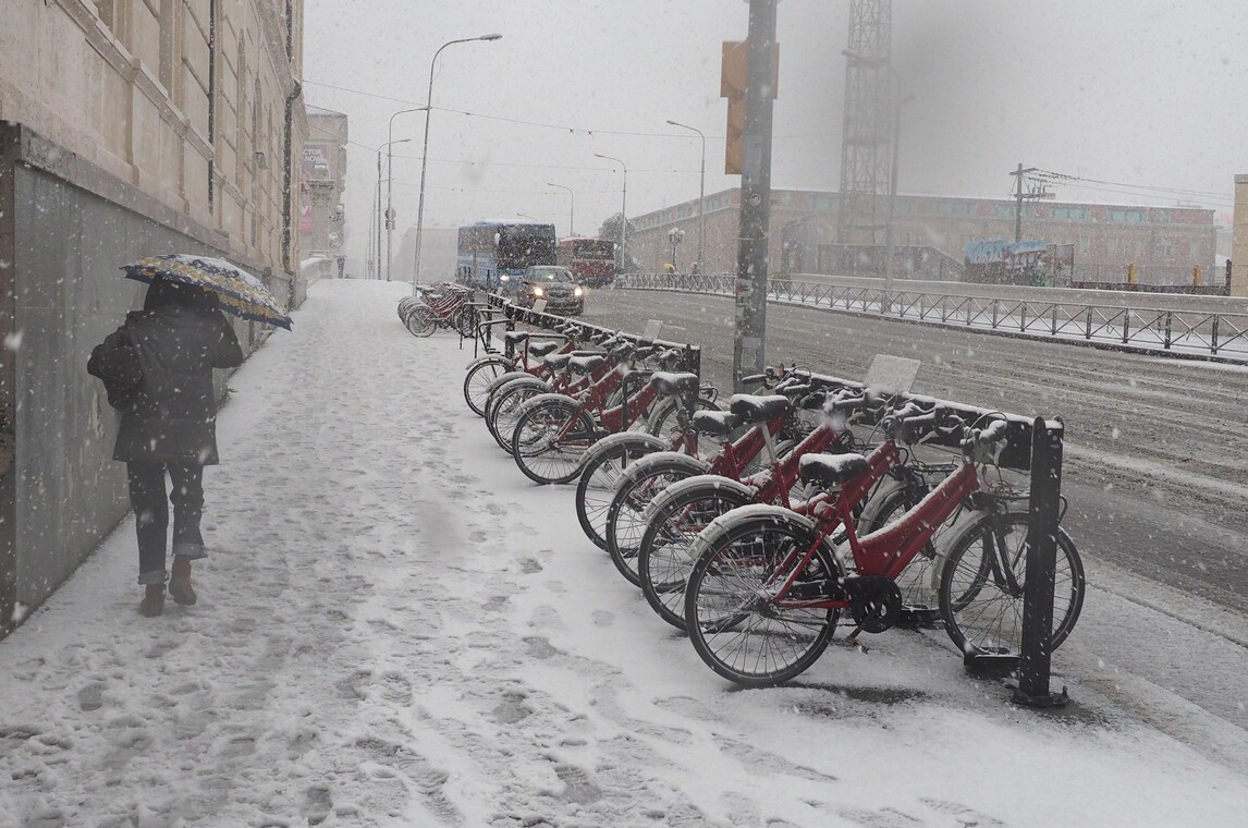 L'inverno è già arrivato a Bologna: prima nevicata!