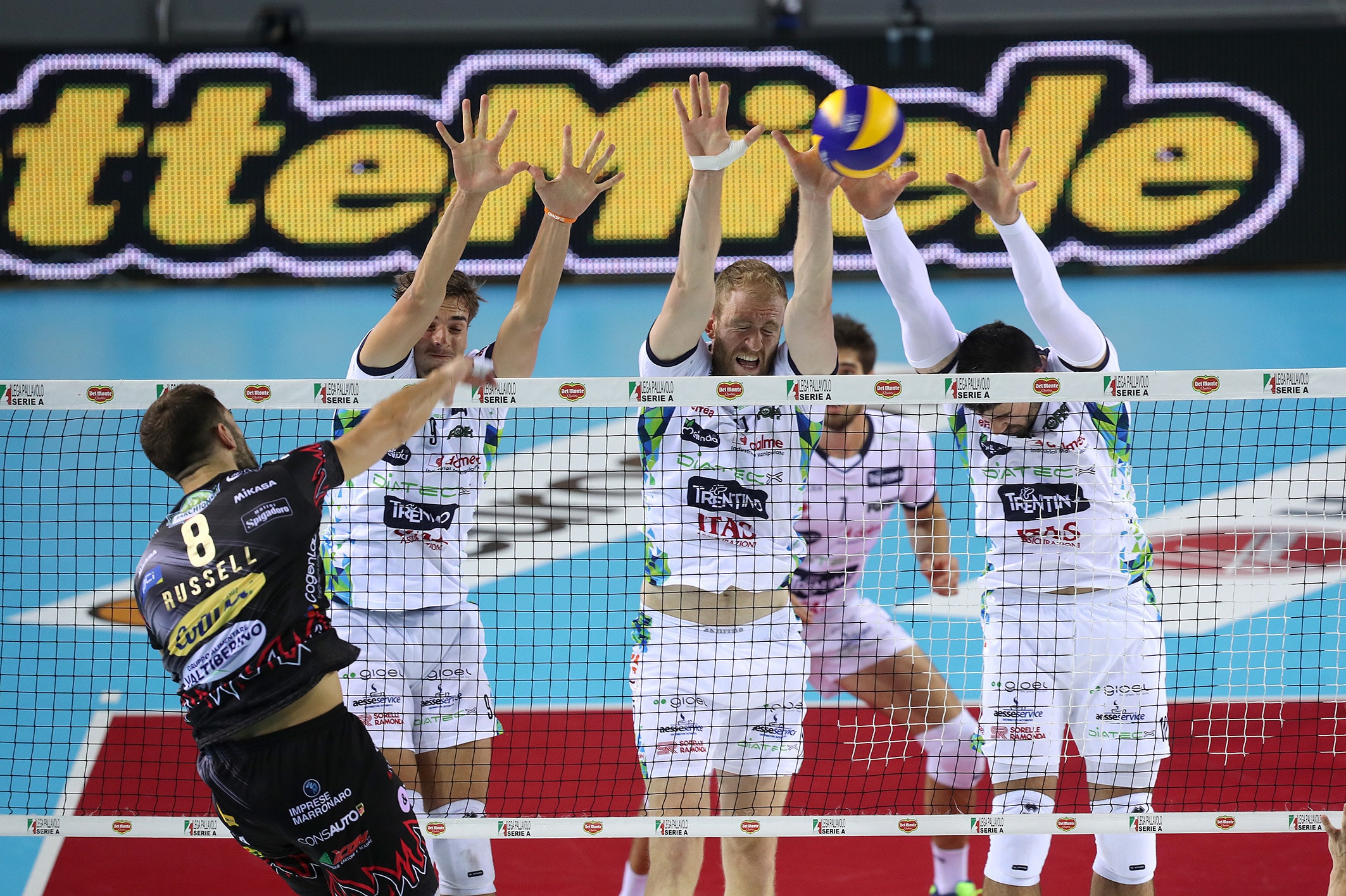 Volley: Superlega, domani al PalaEvangelisti il posticipo Perugia-Trento