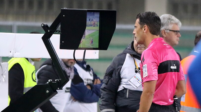 Spagna, dalla prossima stagione anche la Liga adotterà il Var