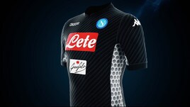 Scopri la nuova maglia del Napoli