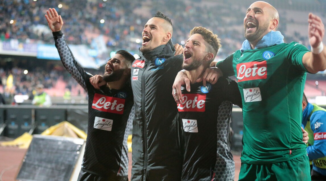 Sarri vola con Insigne e Zielinski, festa Napoli al San Paolo 