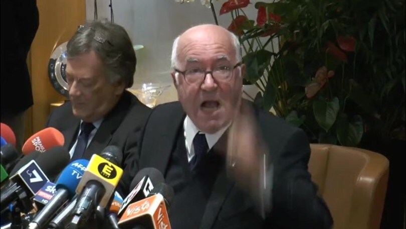 Tavecchio urla in francese