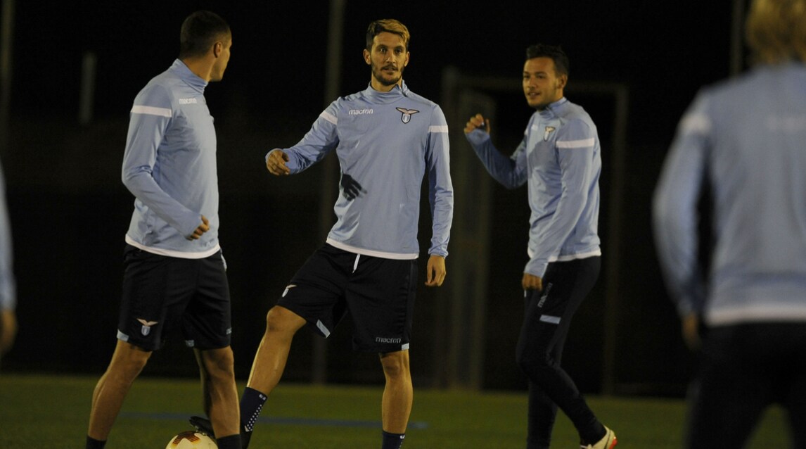 Lazio, rifinitura col sorriso dopo il ko nel derby: testa al Vitesse