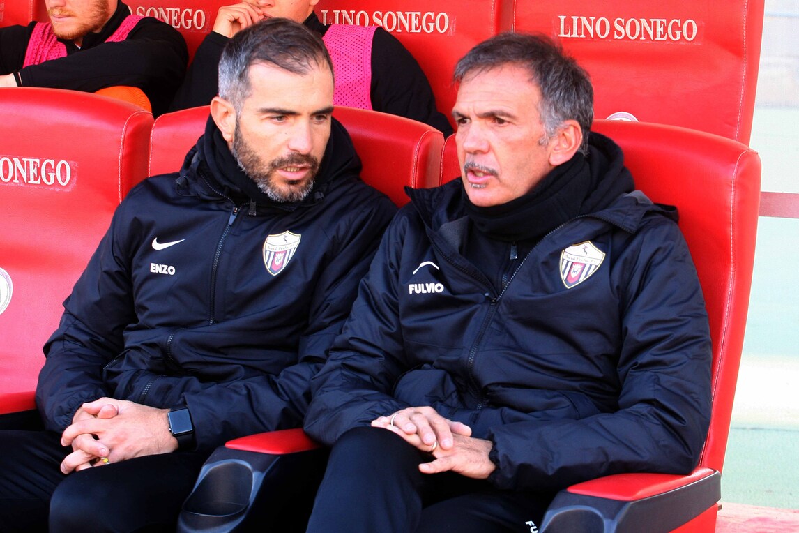 Calciomercato Ascoli, niente ribaltone: Fiorin in panchina e piace Ganz jr
