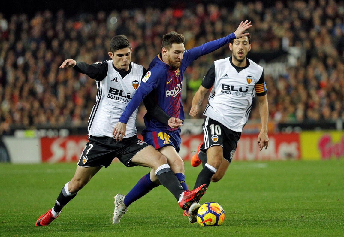 Liga, Valencia-Barcellona 1-1: 60' Rodrigo, 82' Jordi Alba