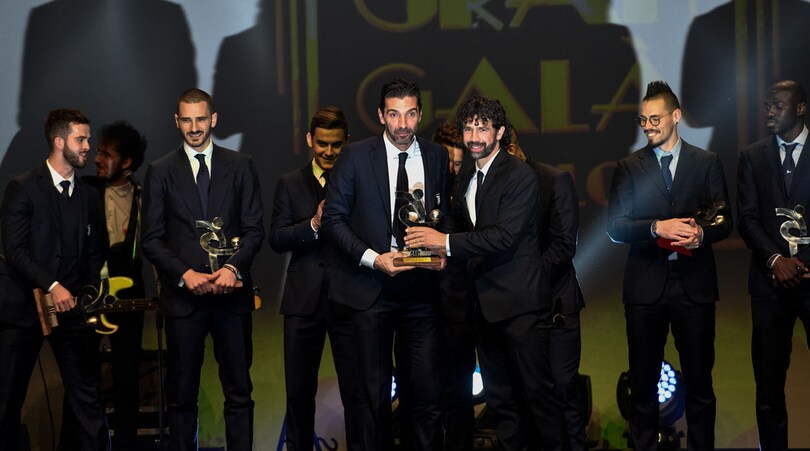 Gran Galà del Calcio Aic: ecco la premiazione del dream team