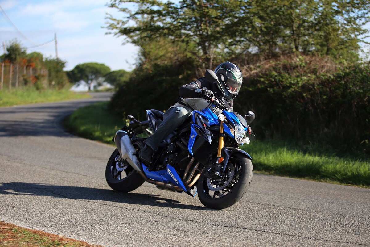 Suzuki GSX-S 750 ABS: bella e cattiva