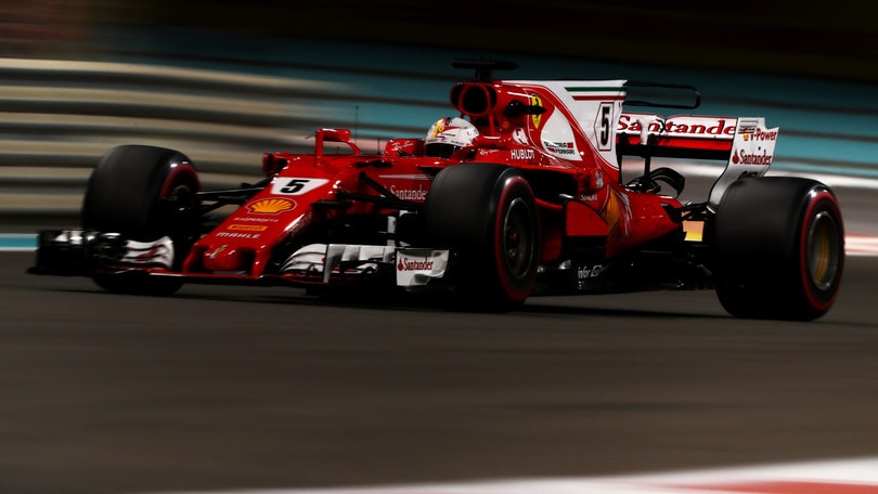 F1, test Abu Dhabi: Vettel chiude al comando