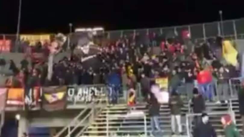 Benevento, l'autoironia dei tifosi: «L'anno prossimo gioco di sabato»