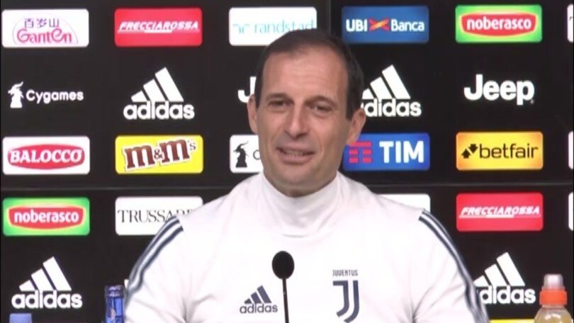 Allegri: "Speriamo che non ci mettano lo schermo che non fa arrivare la connessione"