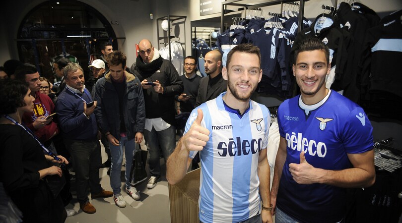 Nuovo Lazio store: che entusiasmo per i giocatori