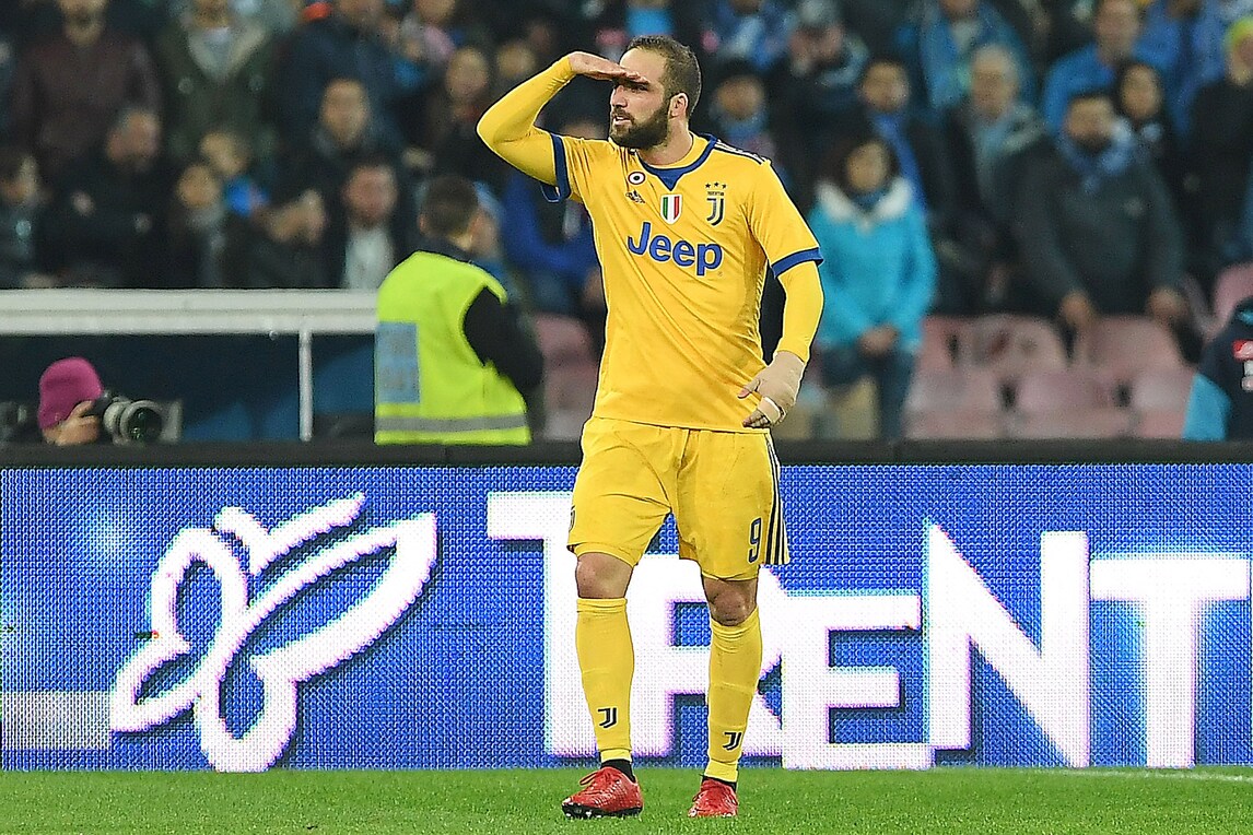 Juventus, Higuain: «De Laurentiis? Forse si è nascosto dopo il gol...»