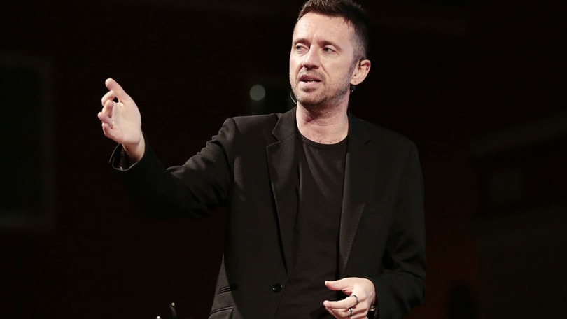 Andrea Scanzi porta in scena Eori