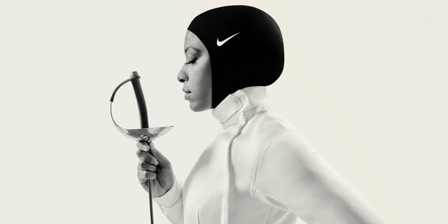 Mukammad, la scherma e l'hijab della Nike