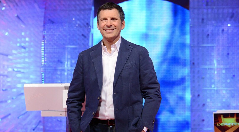 Fabrizio Frizzi a sorpresa in tv: «Sto bene, sto meglio»