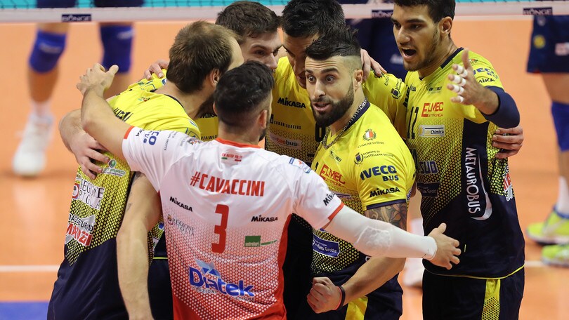 Volley: Sueprlega, Castellana Grotte-Sora, si sfidano le ultime
