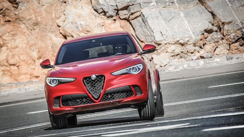 Alfa Stelvio Quadrifoglio: prova a Dubai