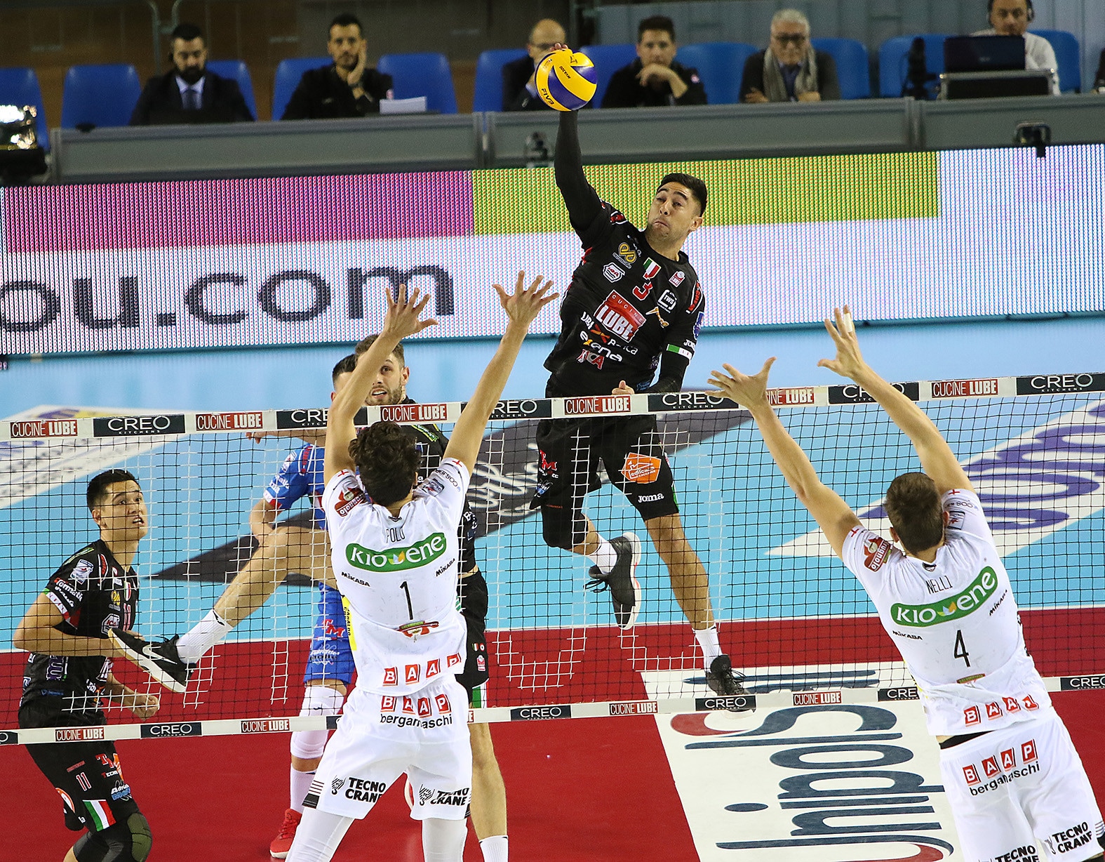 Volley: Superlega, Civitanova lascia un punto a Padova