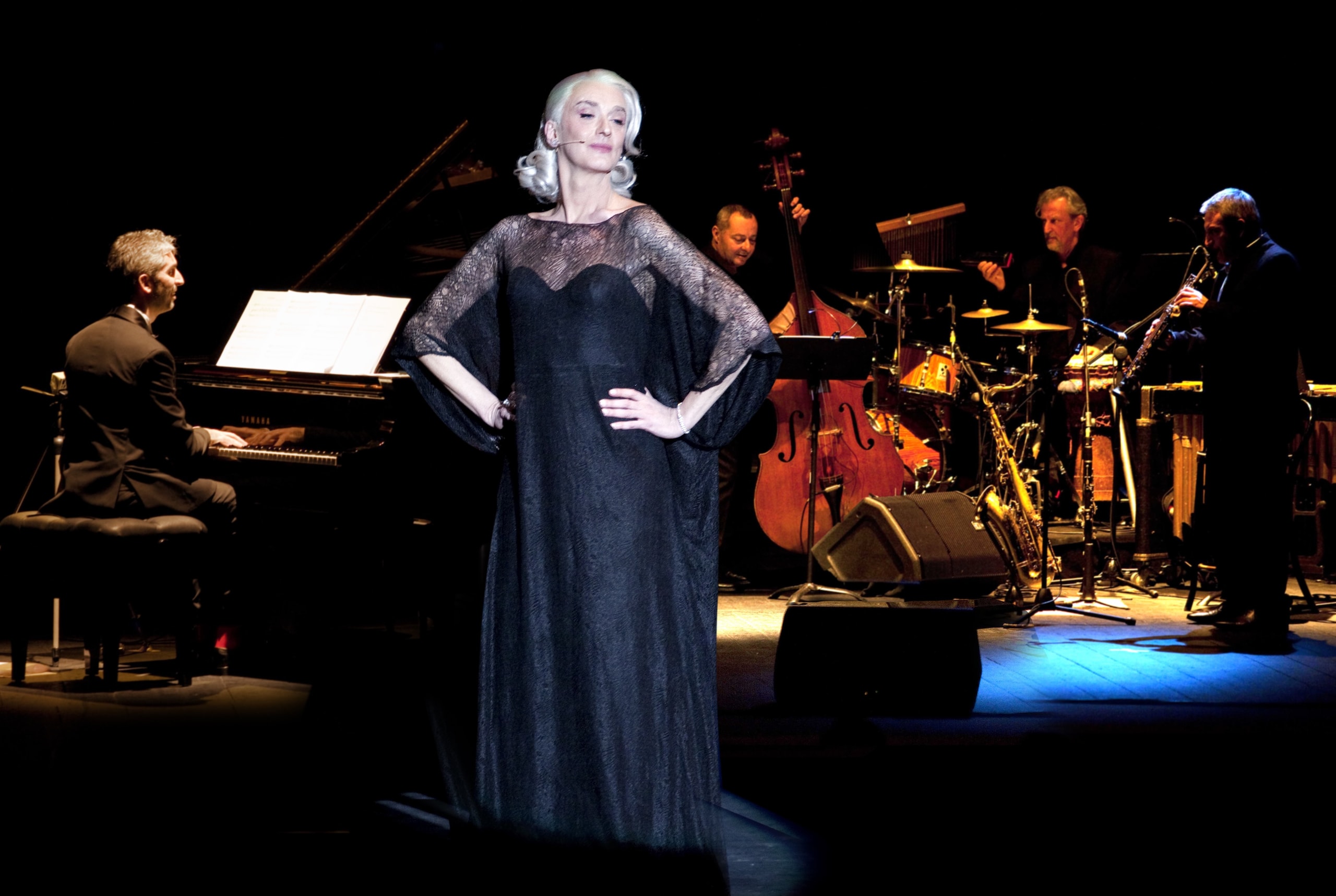 Drusilla Foer torna sul palco con Eleganzissima