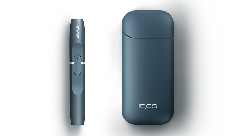 Fumo in auto, l'alternativa Iqos per non svalutare la macchina