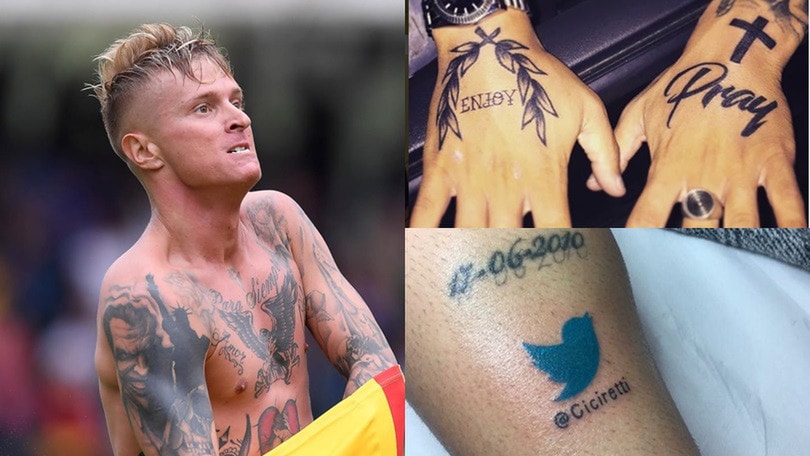 Ciciretti style, anche un uccellino per il re dei tatuaggi