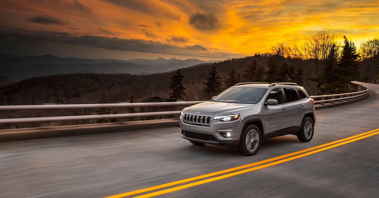 Jeep, prima immagine della nuova Cherokee