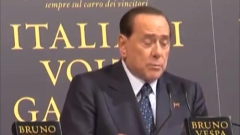 Berlusconi "Il Milan dovrebbe giocare così..."