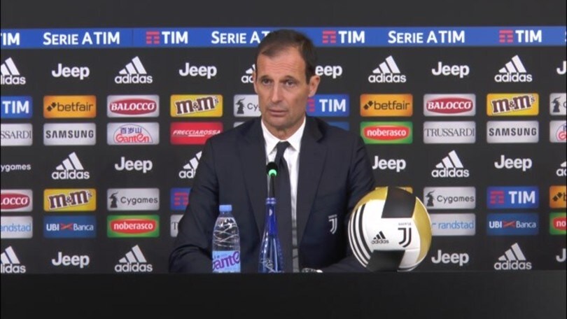 Allegri: "Cerchiamo di stare dietro al Napoli"