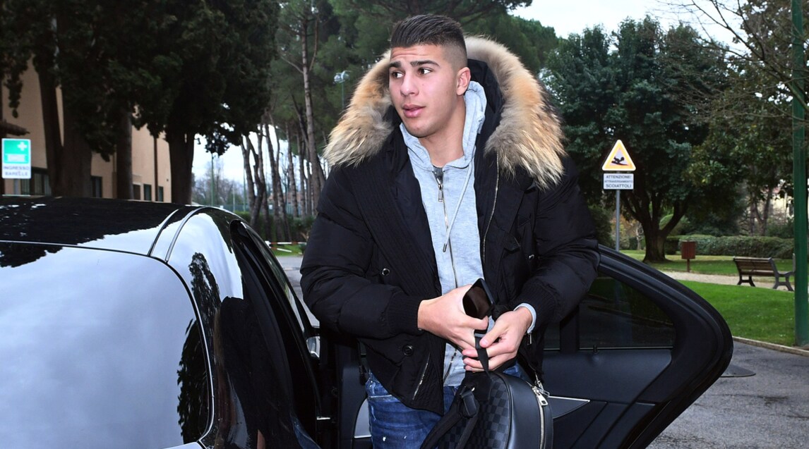 Napoli, Machach a Villa Stuart per le visite mediche