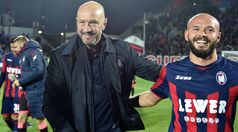 Serie A Crotone, Zenga: «Lazio? Non dobbiamo sentirci inferiori»