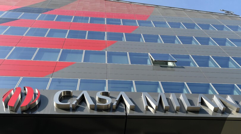 Cessione Milan, arrivati 20 milioni: il resto della caparra atteso entro venerdì