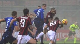 Milan-Lazio, Cutrone segna di braccio ma nessuno se ne accorge