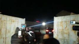 Astori, l'arrivo di Francesca Fioretti all'obitorio