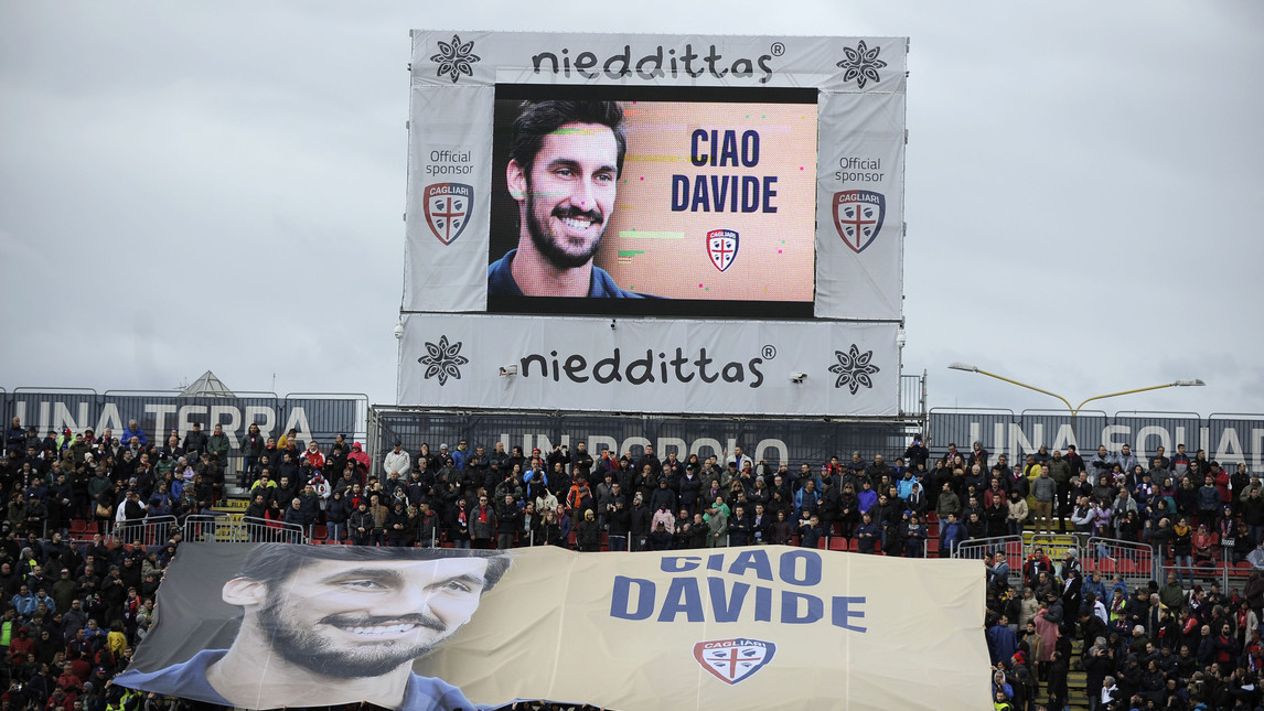 La serie A ha ricordato il capitano della Fiorentina scomparso