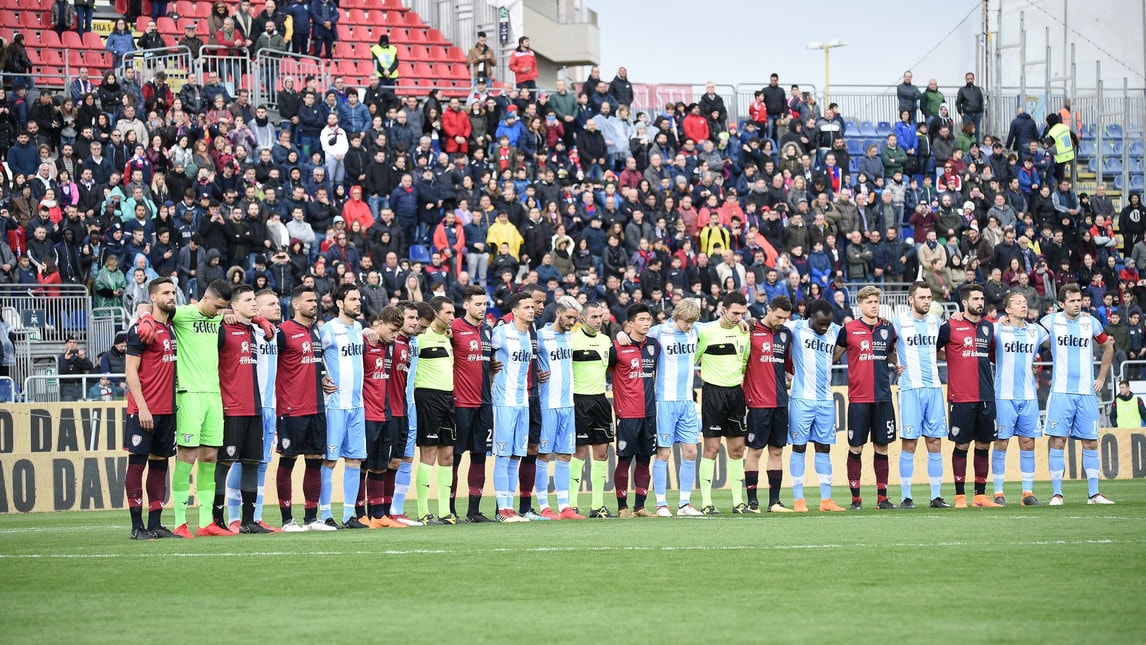 La serie A ha ricordato il capitano della Fiorentina scomparso