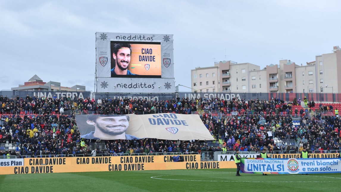 La serie A ha ricordato il capitano della Fiorentina scomparso