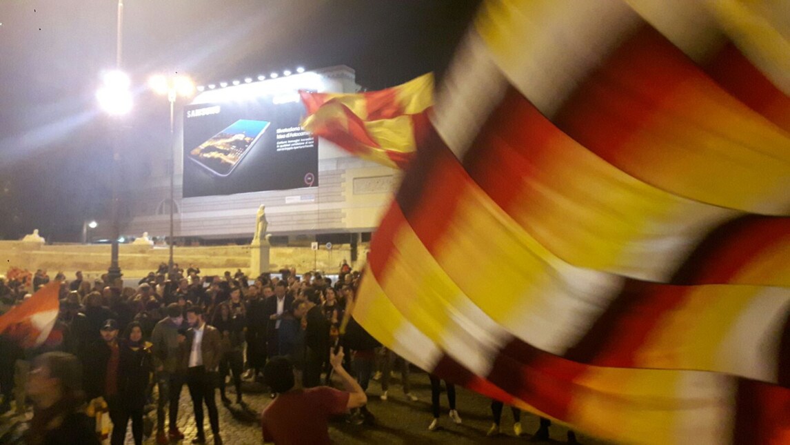 Roma-Barcellona 3-0, la festa a Piazza del Popolo