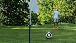 Frank De Boer passa al calcio... golf