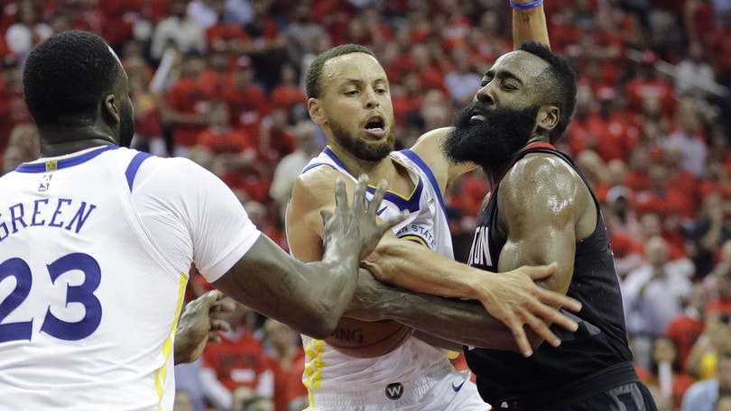 Harden travolge Golden State, Houston pareggia