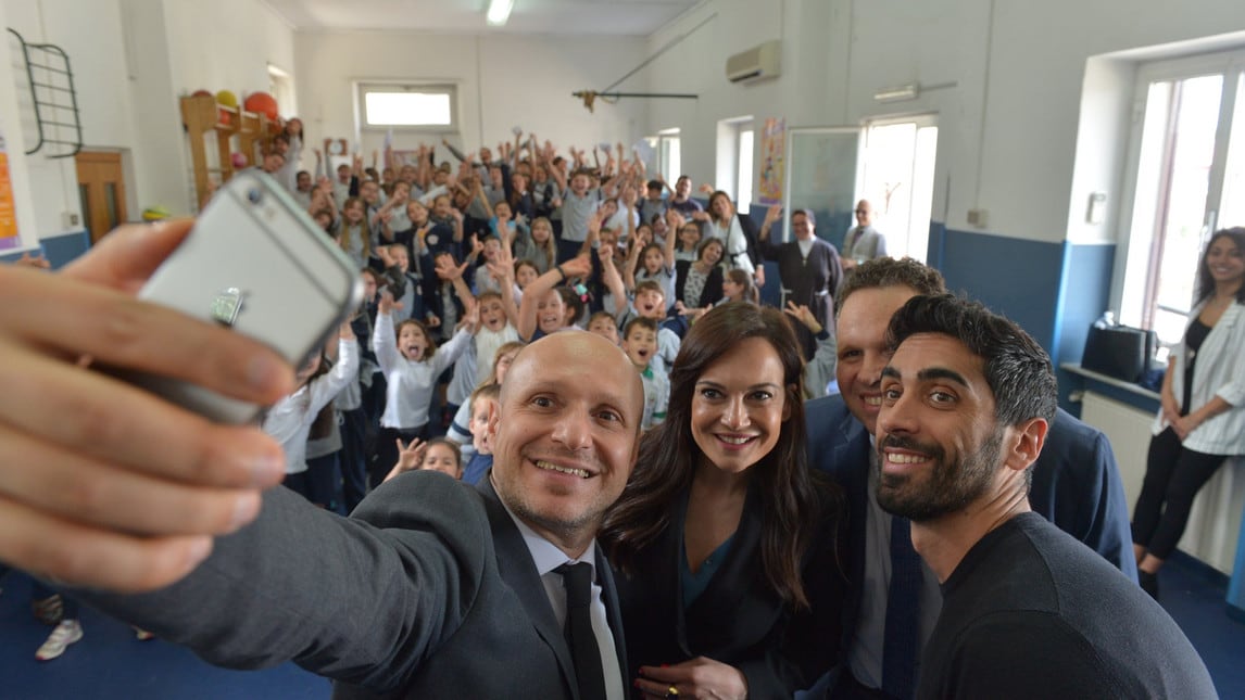 Filippo Magnini tra i banchi per "Vinci In Salute"