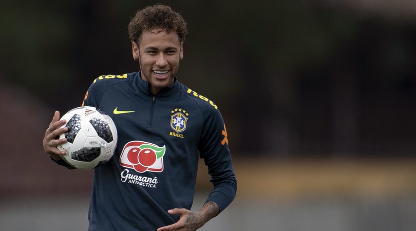 Calcio: Neymar,io al Real?non vale la pena parlarne,cavolate Calcio: Neymar,io al Real?non vale la pena parlarne,cavolate