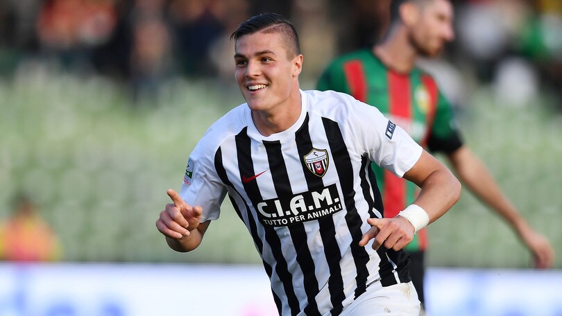 Calciomercato, Juventus-Favilli: sì. Chievo alla finestra