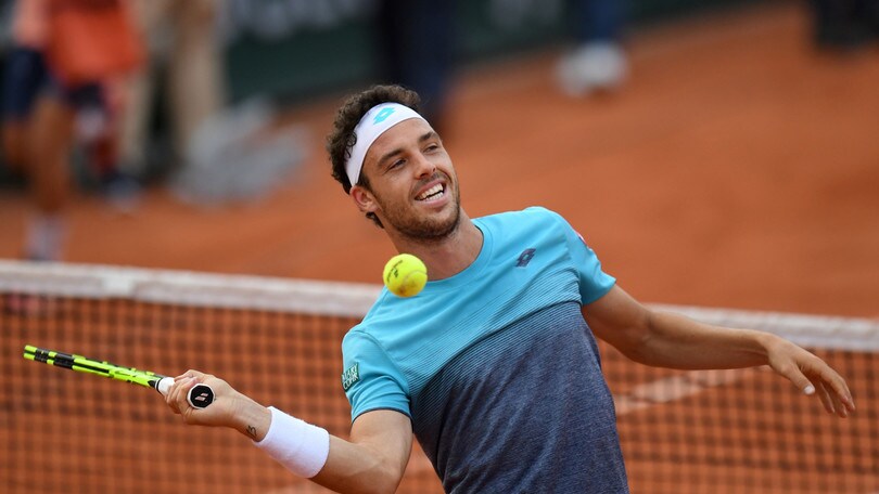 Roland Garros, la vittoria di Cecchinato su Djokovic a 7,75