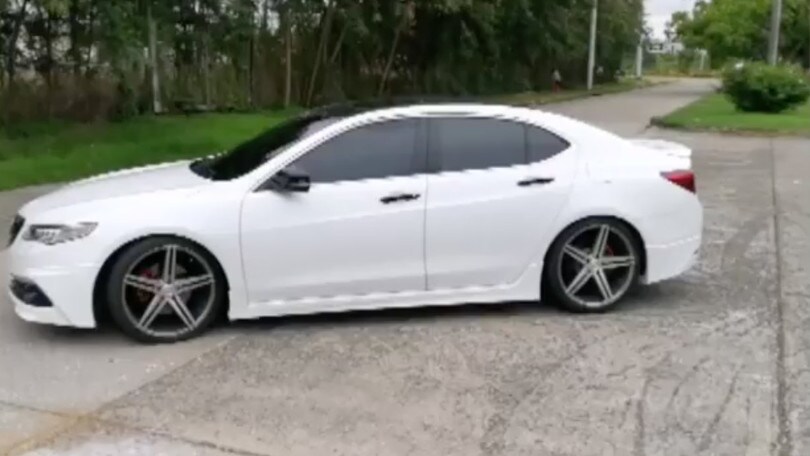 Felipe Baloy vende auto direttamente dal Mondiale
