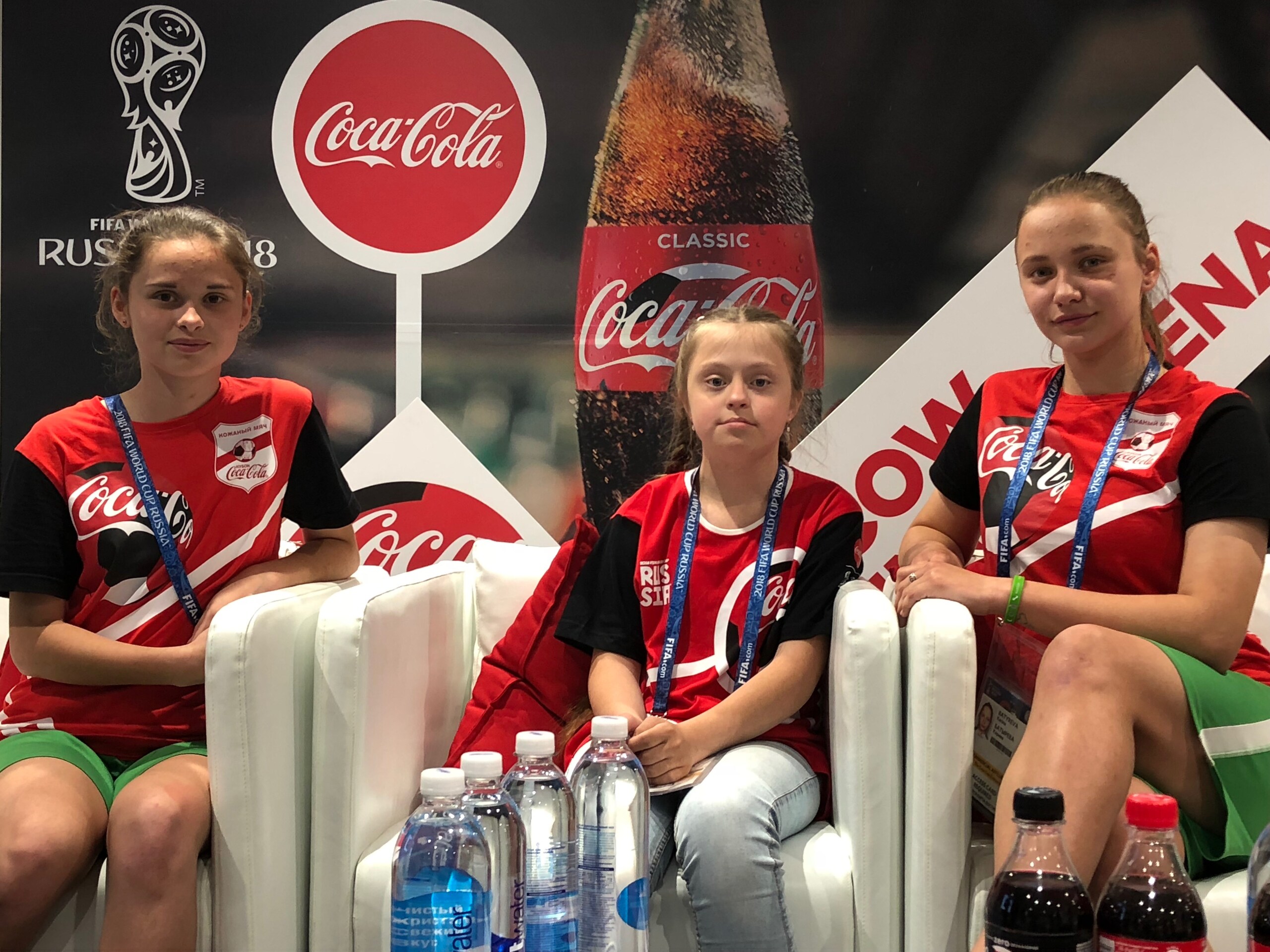 Raccattapalle, la prima volta delle ragazze al Mondiale