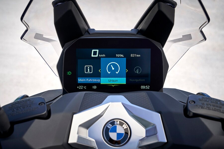 BMW C 400 X, la forza dell’equilibrio