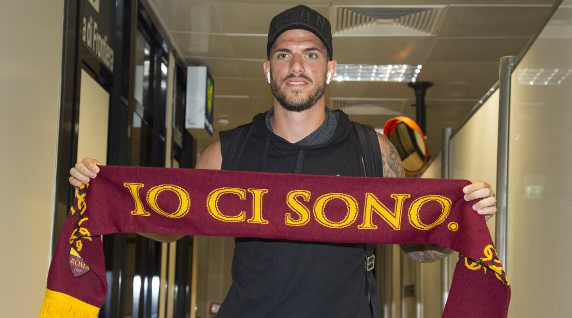 Roma, ecco Santon: ad accoglierlo c'è Monchi