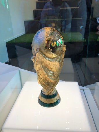 Un giro per il museo del calcio Fifa di Mosca. Tra i tanti cimeli ce n'è uno che ci riguarda...