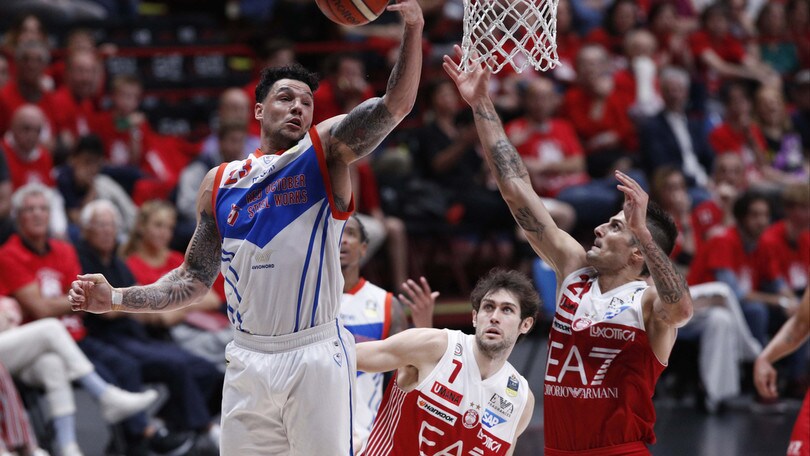 Mercato Serie A, Milano cala il poker: firmato Christian Burns