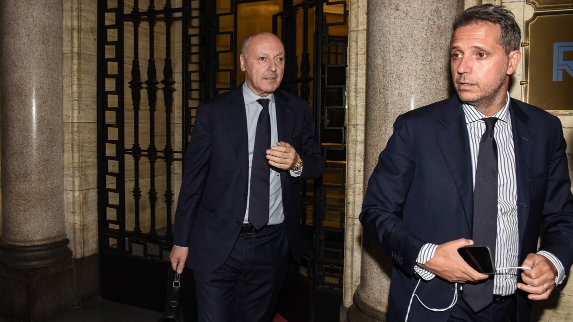 Juventus, Cristiano Ronaldo: Marotta e Paratici escono dagli uffici di Milano senza parlare